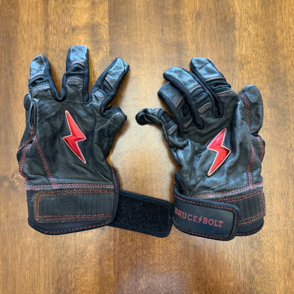 Bruce Bolts Batting Gloves Black/Red Short Cuff YXL